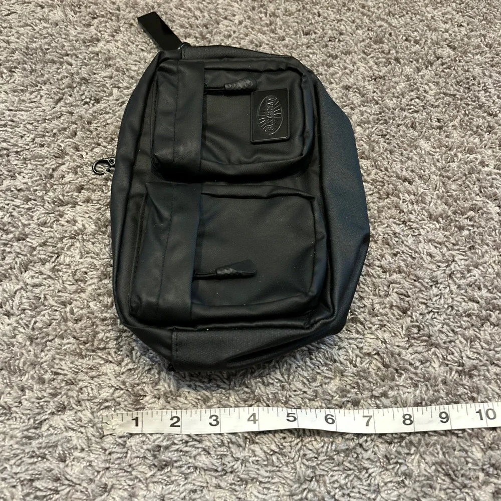 SIXTHMAN Black Crossbody‎ Bag Messenger Bag Adjustable Strap Multiple Pockets